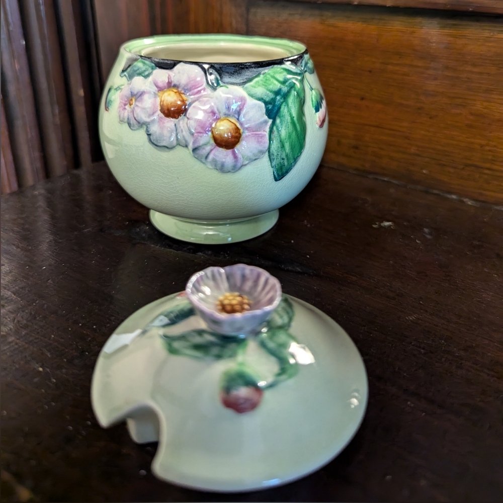 RARE Vintage c.1940s Carlton Ware sugar bowl